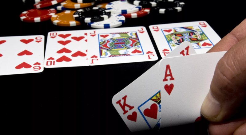 10 Strategi Poker Terbaik Bantu Memenangkan Peluang